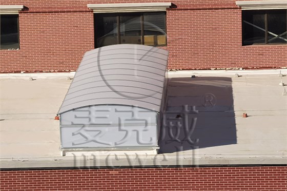 圆拱型采光天窗侧开式