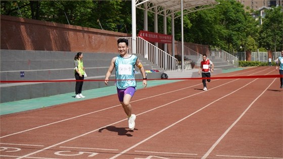 2025麦克威春季运动会100米短跑