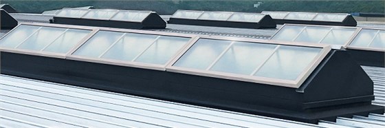 三角形电动采光排烟天窗(下开式)