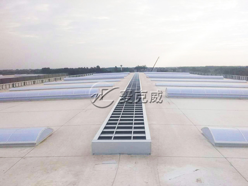 广西贵港市华奥汽车钢结构厂房屋顶通风天窗项目