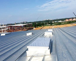 快讯：麦克威一字型电动采光排烟天窗-苏宁眉山项目，火热进场