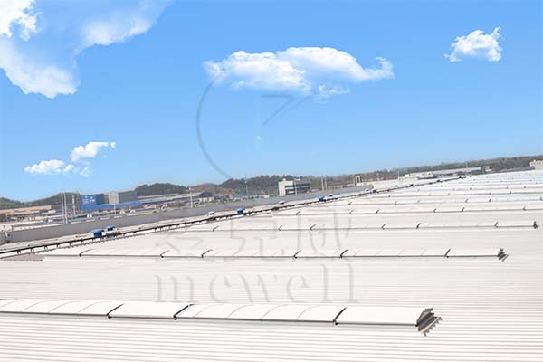 国航天府机场三角型圆拱型电动采光排烟天窗