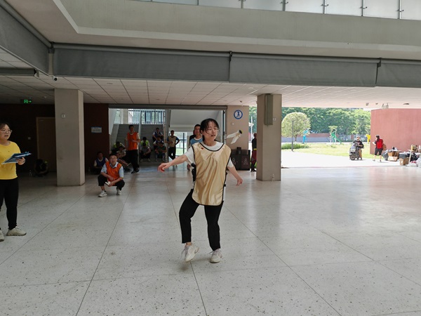 2025麦克威春季运动会踢毽子比赛