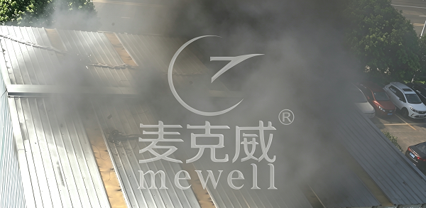 可熔性采光带火灾实体实验过程中